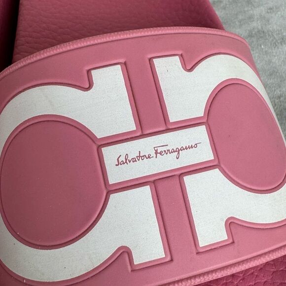 Salvatore Ferragamo Groove Pool Slides Pink 5 - Picture 8 of 12